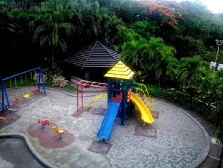 Highlands Pointe - Playground
