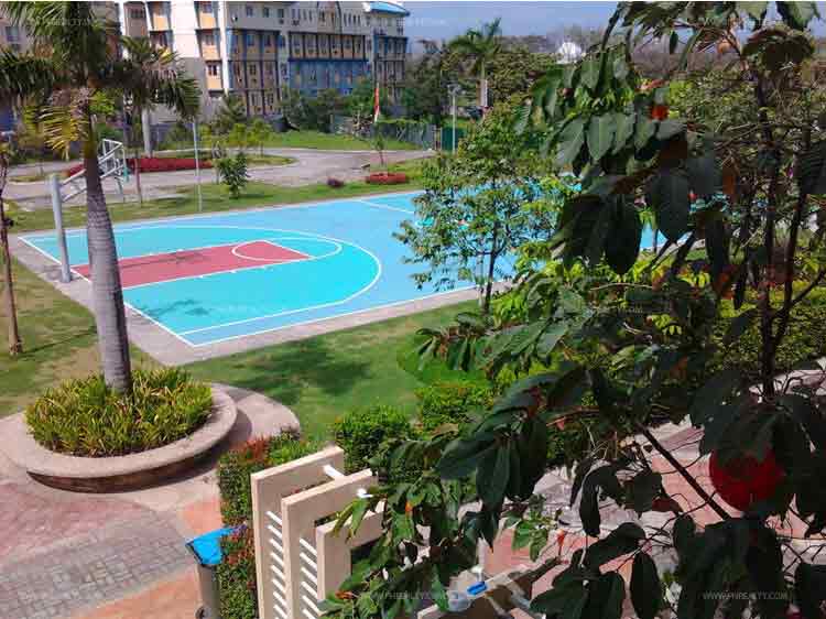 Pacific Residences - Basketball Court