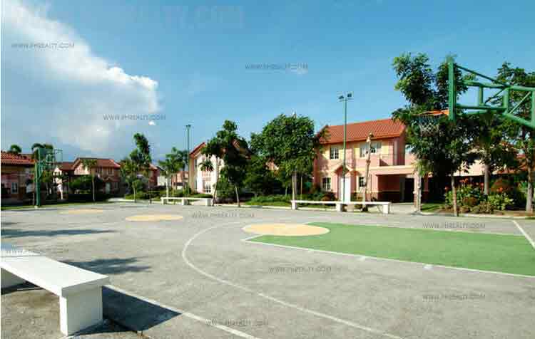 Fronterra - Basketball Court
