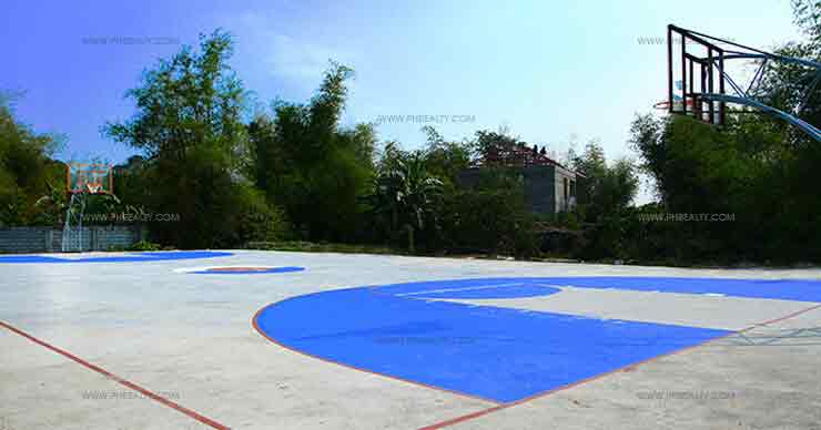 The Veraneo - Basketball Court