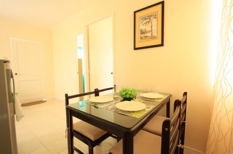 Golden Hills Sta.Maria - Living and Dining area