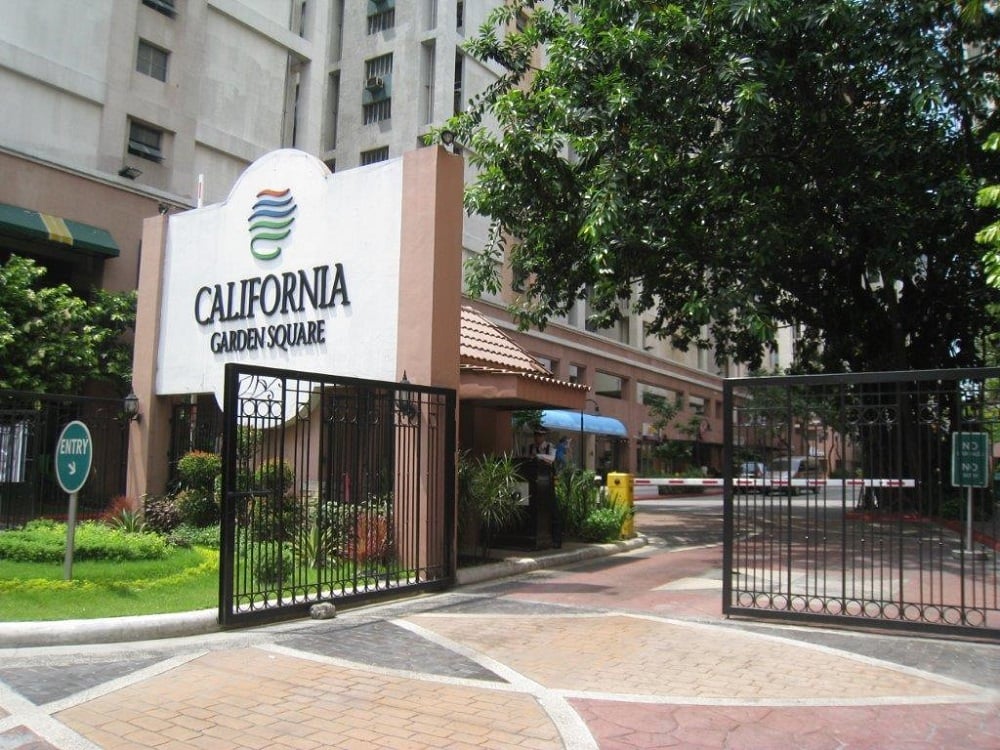California Garden Square - Main Entrance Gate 