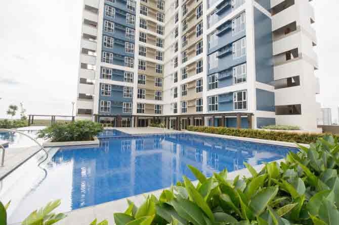 Axis Residences - Swimming Pool
