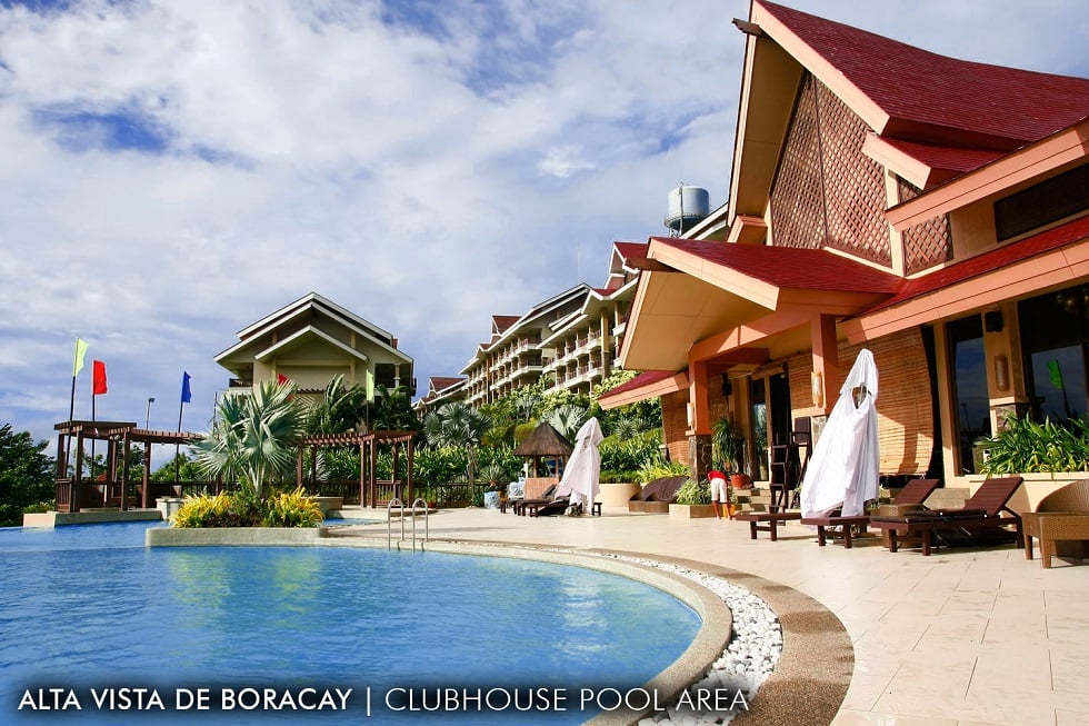 Alta Vista De Boracay - Clubhouse Pool Area