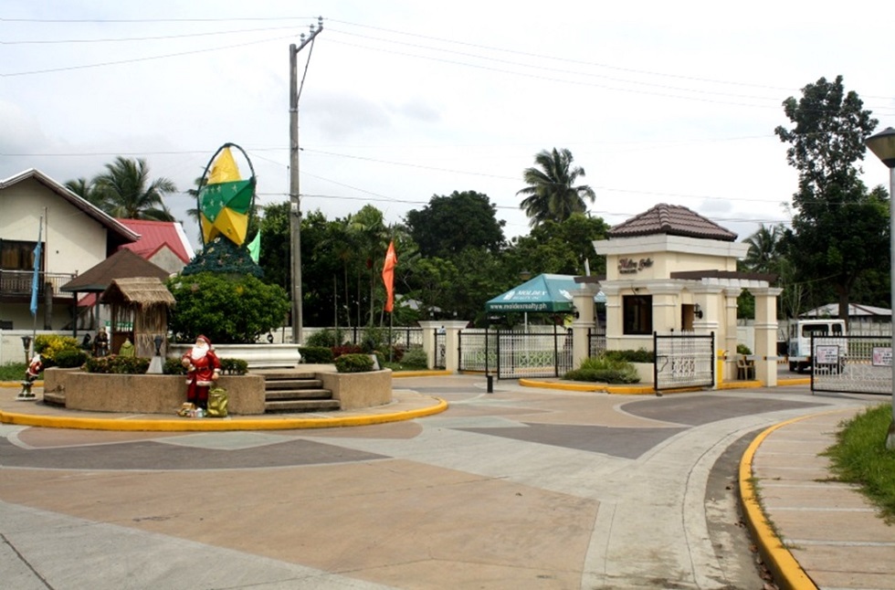 Heritage Homes Indang - Entrance Gate